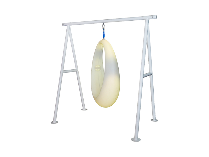 Balançoire éclairée par moulage par rotation